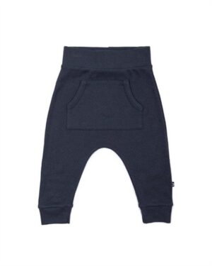 Babybukser med lomme i navy fra Smallstuff