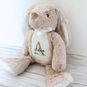 Kanin med navn (Beige / brunt bogstav) / Beige - Navn