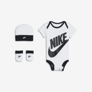 Nike-sæt i tre dele til babyer (0-6 M) - hvid