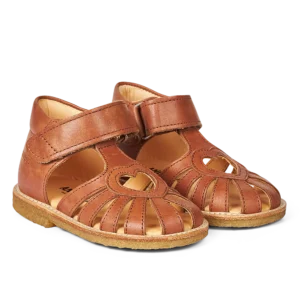 Begynder sandal med hjerte - Cognac - 23